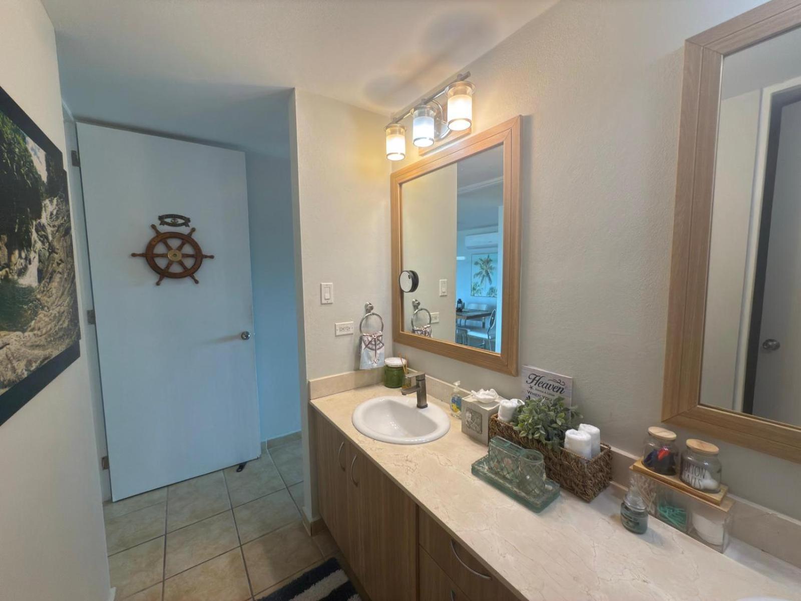 פחרדו Ocean & Marina Views 3 Bedroom 2 Bathroom Luxury Condo מראה חיצוני תמונה